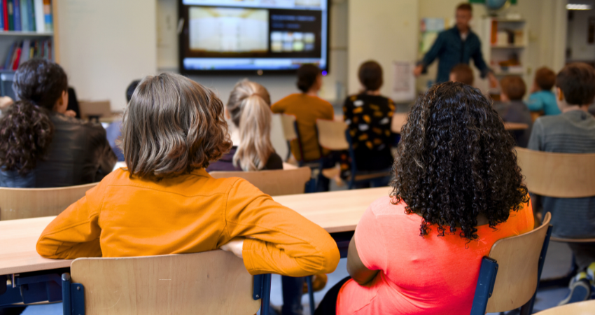Transforming Education: Benefits of Smart Classroom Displays in Kerala Schools